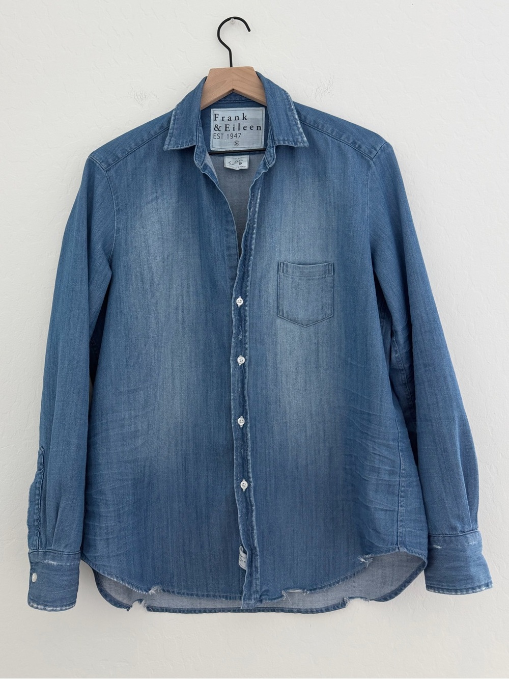 Frank & Eileen - Eileen in Distressed Vintage Wash size S - Picture 6 of 12